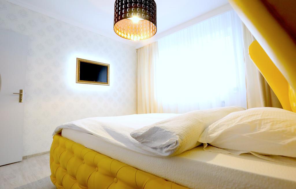 Soho Apartment Near Ceronav Galaţi Quarto foto