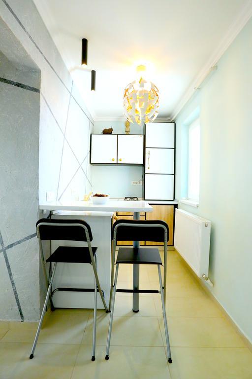 Soho Apartment Near Ceronav Galaţi Quarto foto